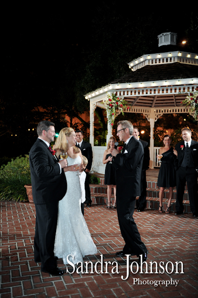 Best Courtyard Lake Lucerne wedding photographer - Sandra Johnson (SJFoto.com)